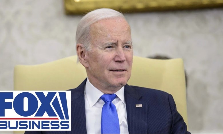 Präsident Biden spricht mit dem türkischen Präsidenten Präsident Biden spricht mit dem türkischen Präsidenten