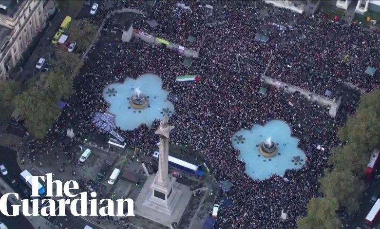 Pro-Palästina-Protest: Tausende versammeln sich auf dem Londoner Trafalgar Square Pro-Palästina-Protest: Tausende versammeln sich auf dem Londoner Trafalgar Square