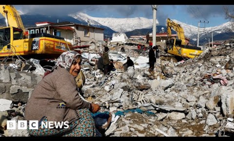 Aftershock felt in Turkey as rescue missions continue – BBC News Aftershock felt in Turkey as rescue missions continue – BBC News