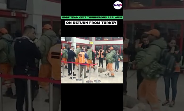 «Equipo indio de la NDRF recibe ovación tras regresar de Turquía» «Equipo indio de la NDRF recibe ovación tras regresar de Turquía»