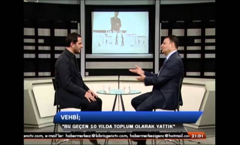 Ο CEO του GAÜ, Βέχμπι, ως προσκεκλημένος του προγράμματος Αντιμέτωπος με τον Τζεμ Καρ στο Genç TV, 24/03/2014 Ο CEO του GAÜ, Βέχμπι, ως προσκεκλημένος του προγράμματος Αντιμέτωπος με τον Τζεμ Καρ στο Genç TV, 24/03/2014