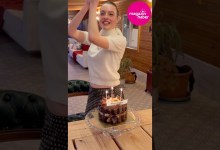 Melis Sezen, 29. yaş günü pastasını dans ederek üfledi ! Melis Sezen, 29. yaş günü pastasını dans ederek üfledi !