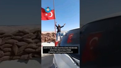 Suriye’de Türk bayrağını indirmek isteyen provokatöre anında müdahale edildi Suriye’de Türk bayrağını indirmek isteyen provokatöre anında müdahale edildi
