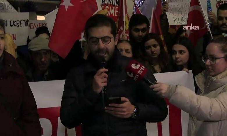 Türkiye Komünist Partisi, yeni asgari ücrete yapılan zamma ilişkin açıklama yaptı Türkiye Komünist Partisi, yeni asgari ücrete yapılan zamma ilişkin açıklama yaptı