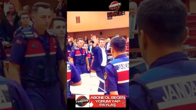 Ekrem İmamoğlu“Türkiye’nin umudu imamoğlu” sloganları eşliğinde mahkemedekilerle vedalaştı. Ekrem İmamoğlu“Türkiye’nin umudu imamoğlu” sloganları eşliğinde mahkemedekilerle vedalaştı.