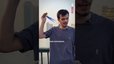 Milli Wushucu Necmettin Erbakan Akyüz “Filistin için” madalyasını Nil Nehri’ne attı. Milli Wushucu Necmettin Erbakan Akyüz “Filistin için” madalyasını Nil Nehri’ne attı.