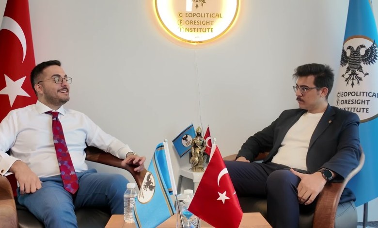 Çok Kutuplu Dünyada Türkiye’nin Dış Politikası | Dr. Gökberk Durmaz & İbrahim Furkan Şen Çok Kutuplu Dünyada Türkiye’nin Dış Politikası | Dr. Gökberk Durmaz & İbrahim Furkan Şen