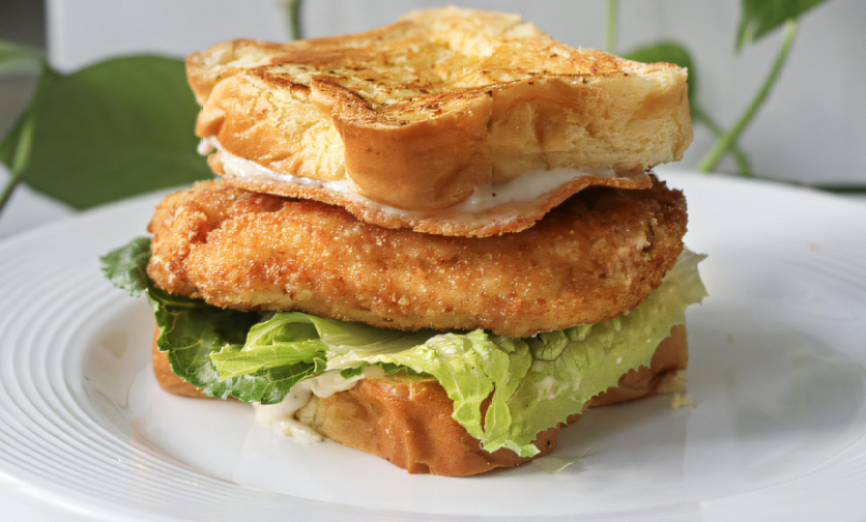 Crispy Chicken Caesar Sandwich homemade recipe Crispy Chicken Caesar Sandwich homemade recipe