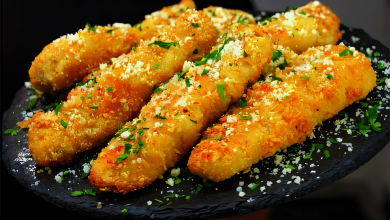 Crispy Garlic Parmesan Chicken Tenders with fresh parsley and grated parmesan Crispy Garlic Parmesan Chicken Tenders with fresh parsley and grated parmesan