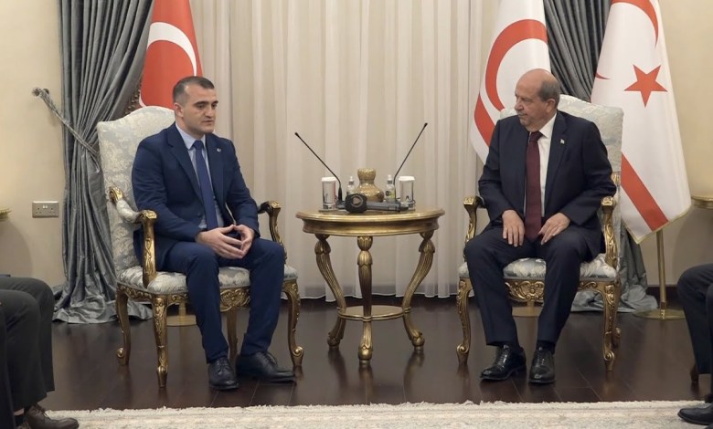 KKTC Cumhurbaşkanı Ersin Tatar, İnsan Hakları Enstitüsü Başkanı Dr. Ahmet Şairoğlu’nu kabul etti KKTC Cumhurbaşkanı Ersin Tatar, İnsan Hakları Enstitüsü Başkanı Dr. Ahmet Şairoğlu’nu kabul etti