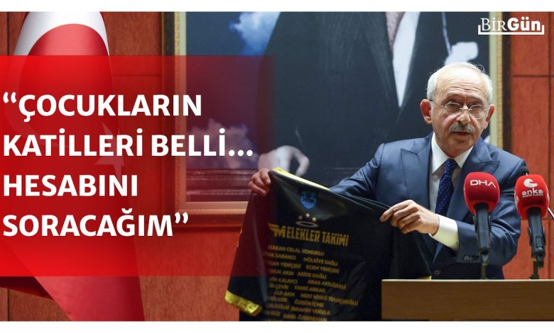 Kılıçdaroğlu, KKTC dönüşü o formayı gösterdi: “Çocukların katilleri belli, hesabını soracağım” Kılıçdaroğlu, KKTC dönüşü o formayı gösterdi: “Çocukların katilleri belli, hesabını soracağım”