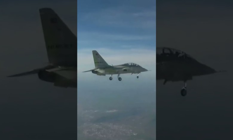 Hürjet Artık Göklerde | İlk Uçuş Başarıyla Yapıldı | Son Dakika #shorts #yerlimilli #savunmasanayi Hürjet Artık Göklerde | İlk Uçuş Başarıyla Yapıldı | Son Dakika #shorts #yerlimilli #savunmasanayi