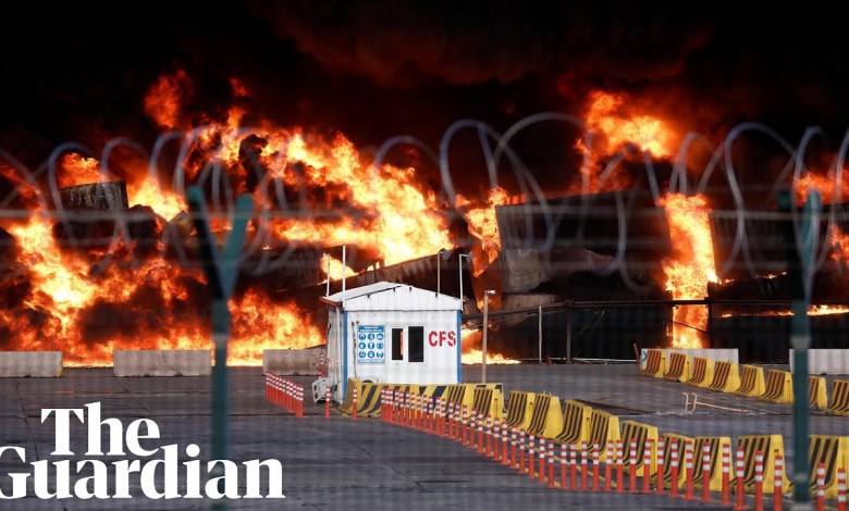 Fire breaks out in Turkish port after deadly earthquakes Fire breaks out in Turkish port after deadly earthquakes