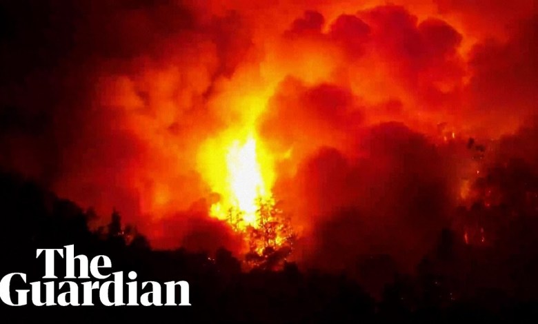 Turkey: wildfires rage overnight close to resort of Kemer Turkey: wildfires rage overnight close to resort of Kemer