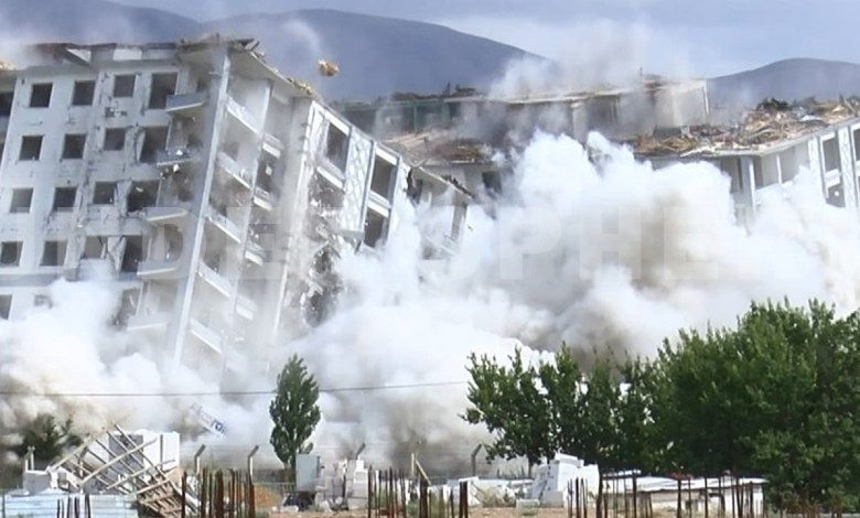 Massive 6.2 Earthquake ROCKS Turkey! Buildings Rattle, Panic in Streets| Balikesir turkey Earthquake Massive 6.2 Earthquake ROCKS Turkey! Buildings Rattle, Panic in Streets| Balikesir turkey Earthquake