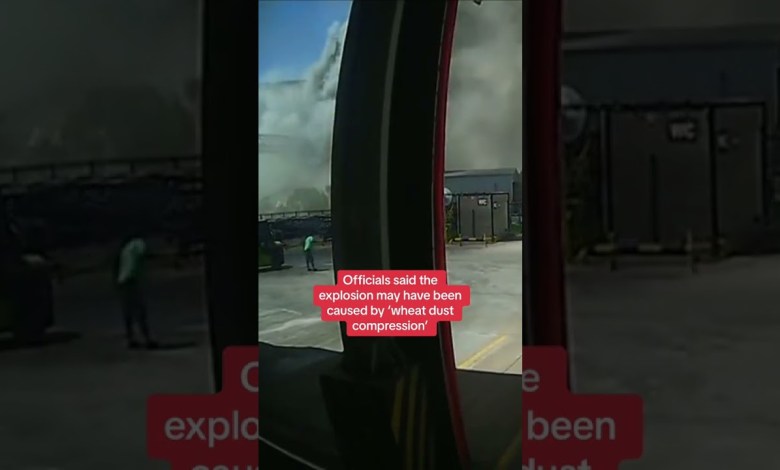 Powerful explosion rocks depot in Turkey Powerful explosion rocks depot in Turkey