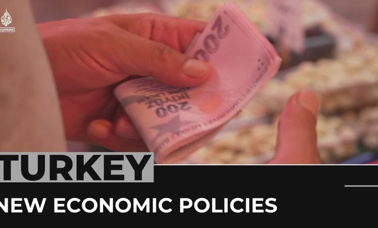 Turkey forges new economic policies but lira’s plunge continues Turkey forges new economic policies but lira’s plunge continues