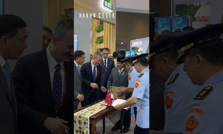 Haluk Görgün Kaan signed the signatures #savunmasanayi #kaan #Turkey Haluk Görgün Kaan signed the signatures #savunmasanayi #kaan #Turkey