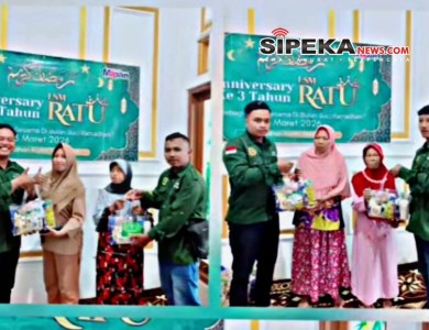 Peduli Warga dan Wujud Syukur, LSM RATU Kediri Bagikan 150 Paket Sembako di Bulan Ramadan Peduli Warga dan Wujud Syukur, LSM RATU Kediri Bagikan 150 Paket Sembako di Bulan Ramadan