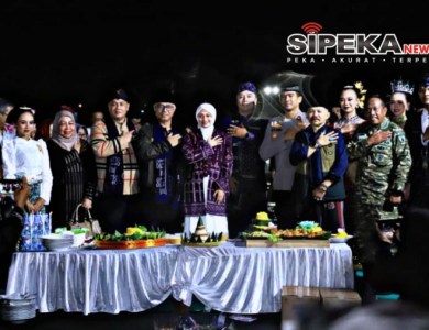 Peringatan HUT Jembatan Lama Kediri ke-157, Wakapolres Kediri Kota Ikuti Mlaku Bareng Bersama Wali Kota Peringatan HUT Jembatan Lama Kediri ke-157, Wakapolres Kediri Kota Ikuti Mlaku Bareng Bersama Wali Kota