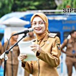 Naik Pangkat Bukan Sekadar Jabatan, Mbak Wali Serahkan SK ke 18 PNS dan Ingatkan Etika ASN Naik Pangkat Bukan Sekadar Jabatan, Mbak Wali Serahkan SK ke 18 PNS dan Ingatkan Etika ASN