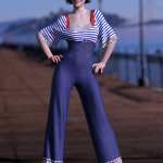 dForce Anchors Aweigh Outfit for Genesis 8 Female(s) dForce Anchors Aweigh Outfit for Genesis 8 Female(s)