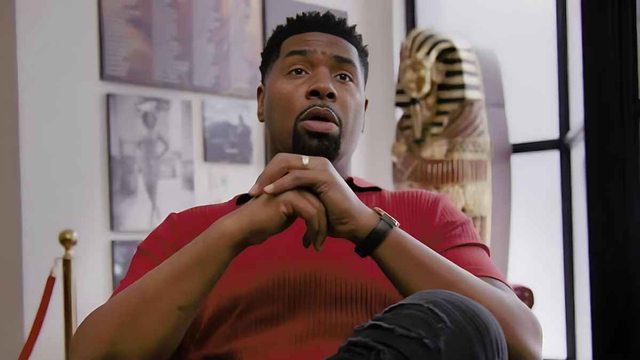 Tariq Nasheed looking confused. Tariq Nasheed looking confused.