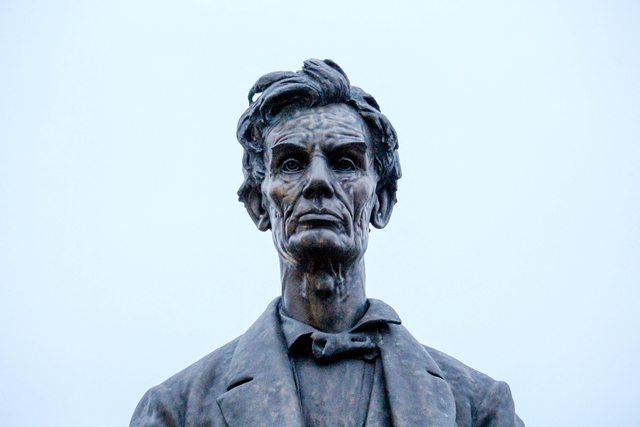 Sculpture of Abraham Lincoln. Photo by Greg Reese. Sculpture of Abraham Lincoln. Photo by Greg Reese.