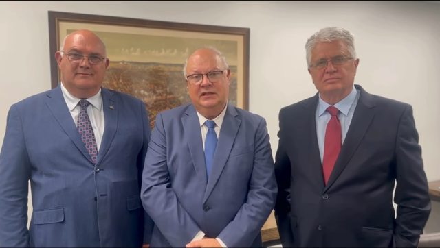 Afrikaner leaders Dr. Corné Mulder (VF Plus), Dr. Theo de Jager (SAAI), and Mr. Gerhard Papenfus (NEASA) meet White House officials in Washington, D.C., to discuss U.S. conditions for stronger U.S.-South Africa relations. Afrikaner leaders Dr. Corné Mulder (VF Plus), Dr. Theo de Jager (SAAI), and Mr. Gerhard Papenfus (NEASA) meet White House officials in Washington, D.C., to discuss U.S. conditions for stronger U.S.-South Africa relations.