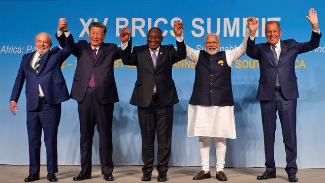 South African President Cyril Ramaphosa stands alongside BRICS leaders at the 2023 Johannesburg Summit, a moment now shadowed by President Trump's tariff threats. (Alet Pretorius, REUTERS) South African President Cyril Ramaphosa stands alongside BRICS leaders at the 2023 Johannesburg Summit, a moment now shadowed by President Trump's tariff threats. (Alet Pretorius, REUTERS)