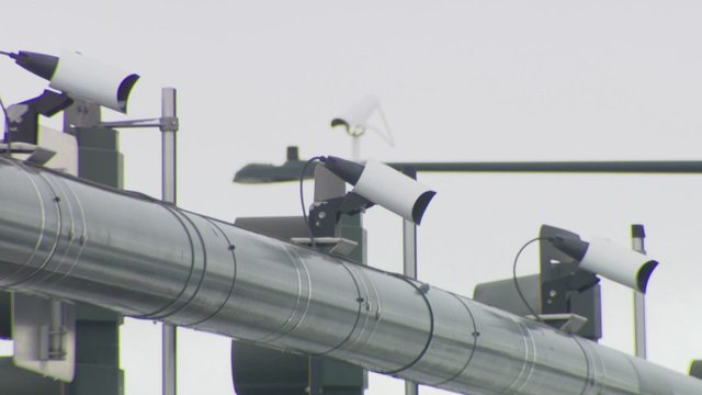 License plate recognition cameras at a Denver traffic light, now deactivated amid controversy over ICE deportation concerns. (9News) License plate recognition cameras at a Denver traffic light, now deactivated amid controversy over ICE deportation concerns. (9News)