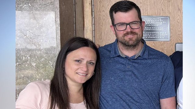 Brian Mierendorf, a Michigan pipefitter, bravely faces life after losing both hands in a 2022 Kroger explosion, awarded a historic .7M verdict. Brian Mierendorf, a Michigan pipefitter, bravely faces life after losing both hands in a 2022 Kroger explosion, awarded a historic .7M verdict.