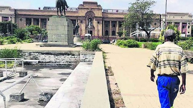 Pretoria’s abandoned city hall, eyed by Iran for a cultural complex, stands amid jacaranda trees, symbolizing a new chapter in Iran-South Africa relations. Pretoria’s abandoned city hall, eyed by Iran for a cultural complex, stands amid jacaranda trees, symbolizing a new chapter in Iran-South Africa relations.