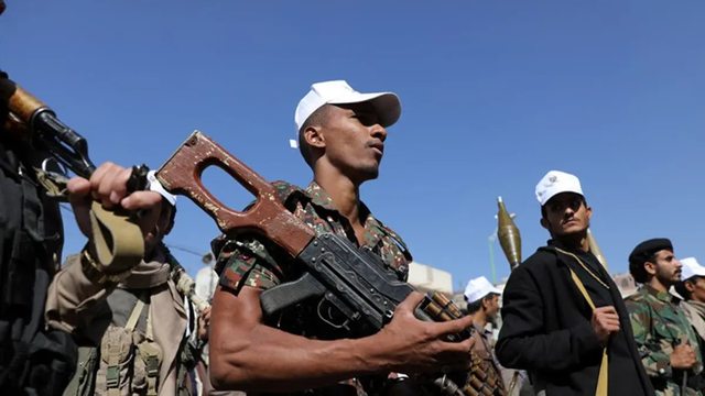 Houthi rebels patrol Yemen’s coast, targeted by new U.S. sanctions for their role in a petroleum smuggling network threatening Red Sea shipping lanes. Houthi rebels patrol Yemen’s coast, targeted by new U.S. sanctions for their role in a petroleum smuggling network threatening Red Sea shipping lanes.