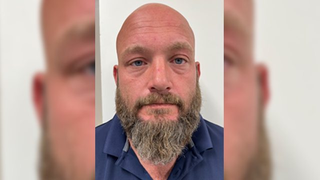 Simon Gous, 37, a South African national arrested by ICE Denver on July 14, 2025, faces deportation proceedings following arrests for DUI, felony weapon use, and terroristic threats. Simon Gous, 37, a South African national arrested by ICE Denver on July 14, 2025, faces deportation proceedings following arrests for DUI, felony weapon use, and terroristic threats.