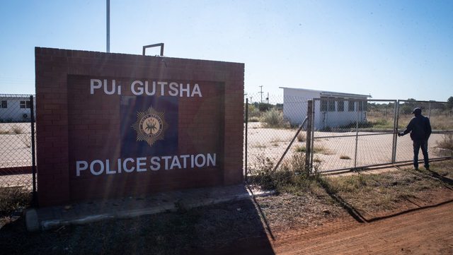 This photo by Jacques Nelles, captured on May 11, 2021, shows the entrance to the planned R35 million Pungutsha police station in Katjibane, Mpumalanga. Despite an initial construction start date of 2014, the station still appears to be unfinished in 2025. This photo by Jacques Nelles, captured on May 11, 2021, shows the entrance to the planned R35 million Pungutsha police station in Katjibane, Mpumalanga. Despite an initial construction start date of 2014, the station still appears to be unfinished in 2025.