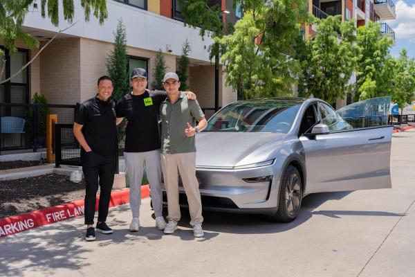 Tesla shows the first perfect bearing of autonomy to convince us to drive self-employed vehicles Tesla shows the first perfect bearing of autonomy to convince us to drive self-employed vehicles