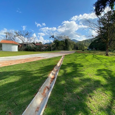 Morada da Misericórdia ganha novo visual com campanha de arrecadação para plantio de grama Morada da Misericórdia ganha novo visual com campanha de arrecadação para plantio de grama