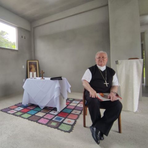 Abbá, Pai recebe Arcebispo na Morada da Misericórdia Abbá, Pai recebe Arcebispo na Morada da Misericórdia