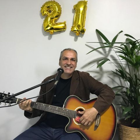 Live do Bernardo em comemoração aos 21 anos da Abbá, Pai Live do Bernardo em comemoração aos 21 anos da Abbá, Pai