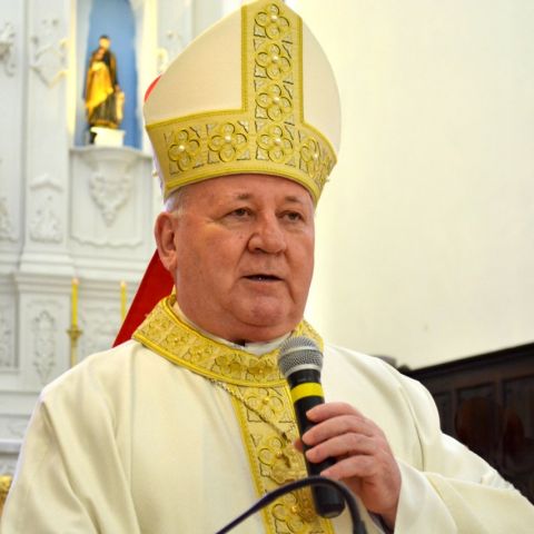 Arcebispo de Florianópolis testa positivo para Covid-19 Arcebispo de Florianópolis testa positivo para Covid-19