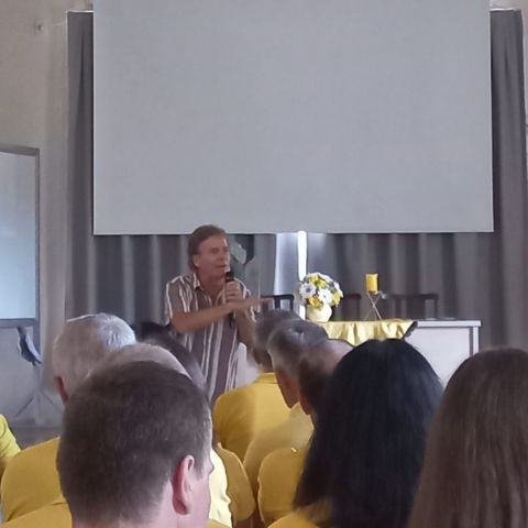 Comunidade ministra pregação no retiro de casais do Movimento de Irmãos de Antônio Carlos Comunidade ministra pregação no retiro de casais do Movimento de Irmãos de Antônio Carlos