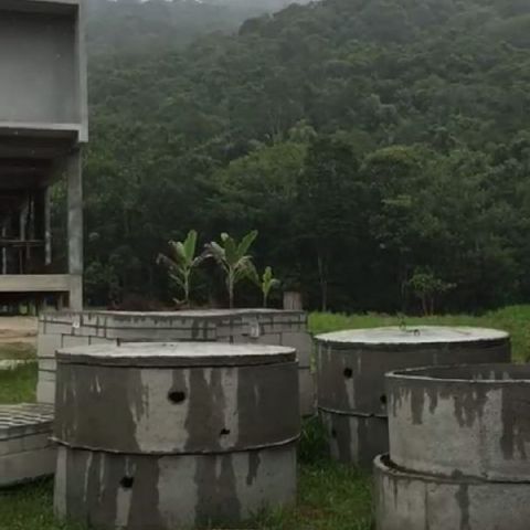 Fossa séptica – bloco de cimento Fossa séptica – bloco de cimento