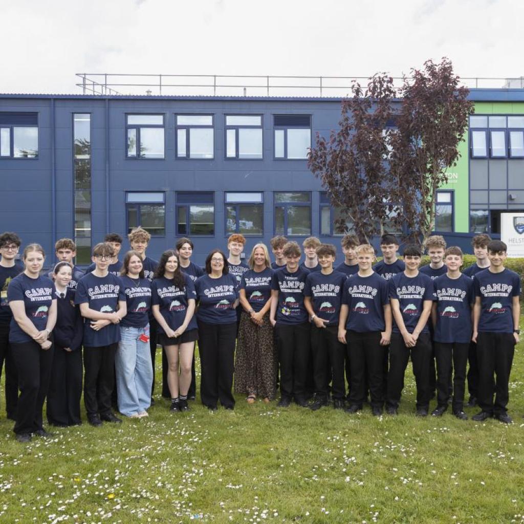 Cornish hotel backs school’s volunteer expedition to Africa Cornish hotel backs school’s volunteer expedition to Africa