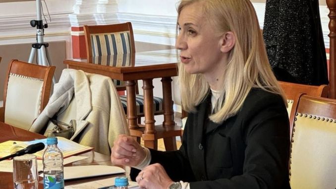 Djevojčica koja je pobjegla iz kuće strave u Brčkom: “Imam samo jednu želju…” Djevojčica koja je pobjegla iz kuće strave u Brčkom: “Imam samo jednu želju…”