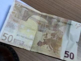 Povlače se stare novčanice od 50 evra: Evo koje i kako ih zamijeniti Povlače se stare novčanice od 50 evra: Evo koje i kako ih zamijeniti