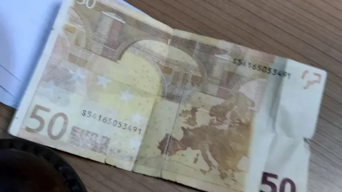 Povlače se stare novčanice od 50 evra: Evo koje i kako ih zamijeniti Povlače se stare novčanice od 50 evra: Evo koje i kako ih zamijeniti