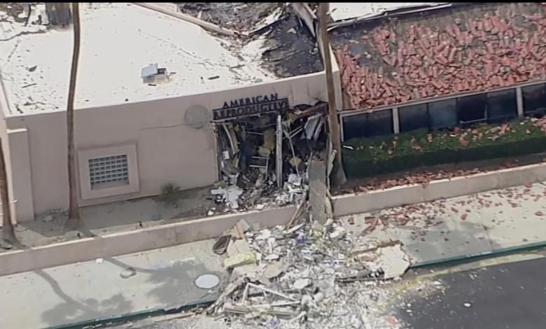 A man who died after an explosion outside a fertility clinic; police said the behavior was “intentional” A man who died after an explosion outside a fertility clinic; police said the behavior was “intentional”