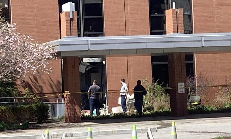 After the car accident, the hard building of Saint Vincent was evacuated. How hospitals affect After the car accident, the hard building of Saint Vincent was evacuated. How hospitals affect