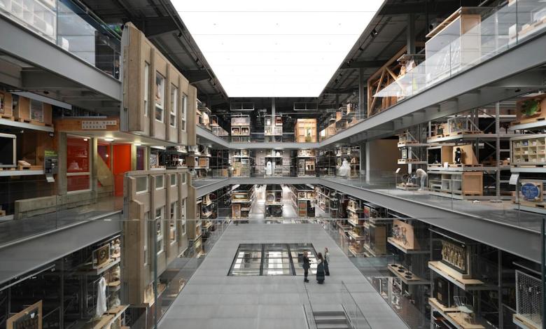 London's V&A Warehouse Museum allows visitors to gain 5,000 years of creativity London's V&A Warehouse Museum allows visitors to gain 5,000 years of creativity